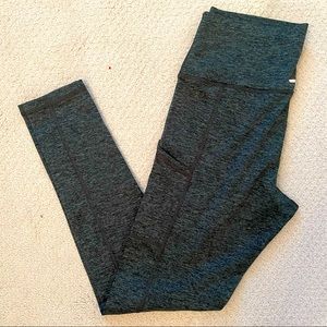 Aerie, army green color, pocket legging!